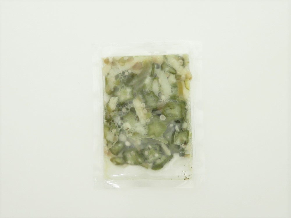 [特販]オクラと茎わかめの山芋和え（わさび風味）の写真1